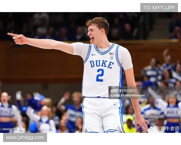 弗拉格展现全能天赋里萨谢稳步成长引领NBA新生代崛起