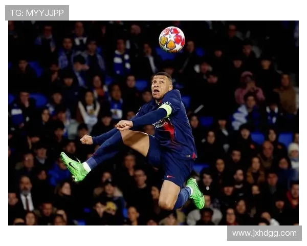 巴黎圣日耳曼在法甲强强对话中力克劲敌展现冠军实力