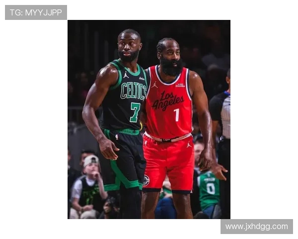 布朗砍33+12哈登虽空砍37+7+8 凯尔特人艰难胜快船