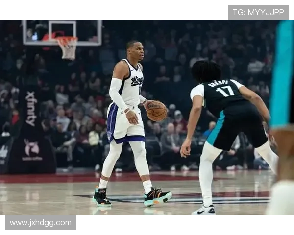 裁判解释威少与字母哥冲突未构成恶意特伦特因不当行为被罚出场 裁判解释威少与字母哥冲突未构成恶意特伦特因不当行为被罚出场